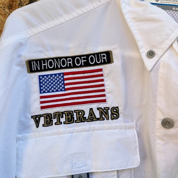 Columbia Men's Bahama II Long-Sleeve Shirt custom In Honor of Our Veterans Sz M - Picture 4 of 7